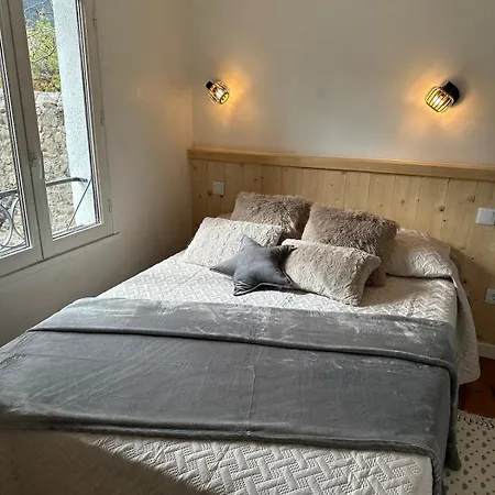 Chalet Sol I Neu Beautiful House 10 Minutes From Puigcerda *